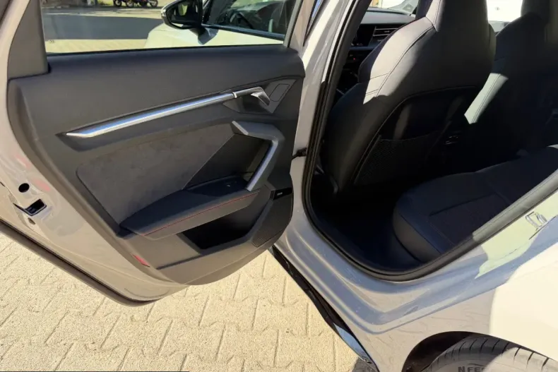 Audi S3 din 2025 cu 9.293 km - oferta AUD213975 - foto 30