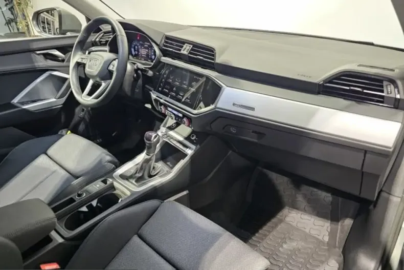 Audi Q3 din 2024 cu 18.920 km - oferta AUD213978 - foto 18