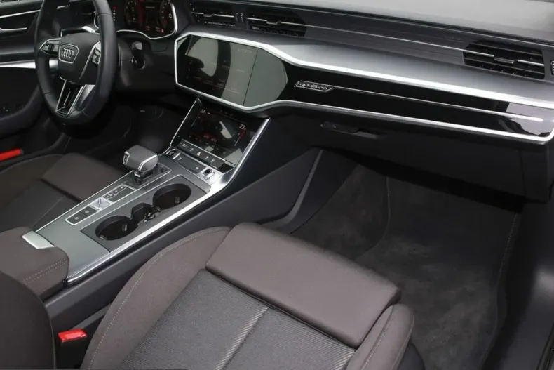 Audi A6 din 2024 cu 3.355 km - oferta AUD213980 - foto 13