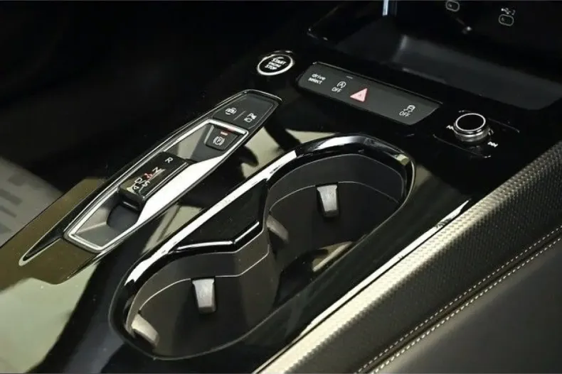Audi A5 din 2024 cu 12.960 km - oferta AUD213982 - foto 11
