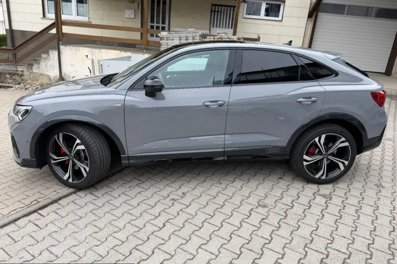 Audi Q3 din 2025 cu 14.700 km - oferta AUD213985 - foto 6
