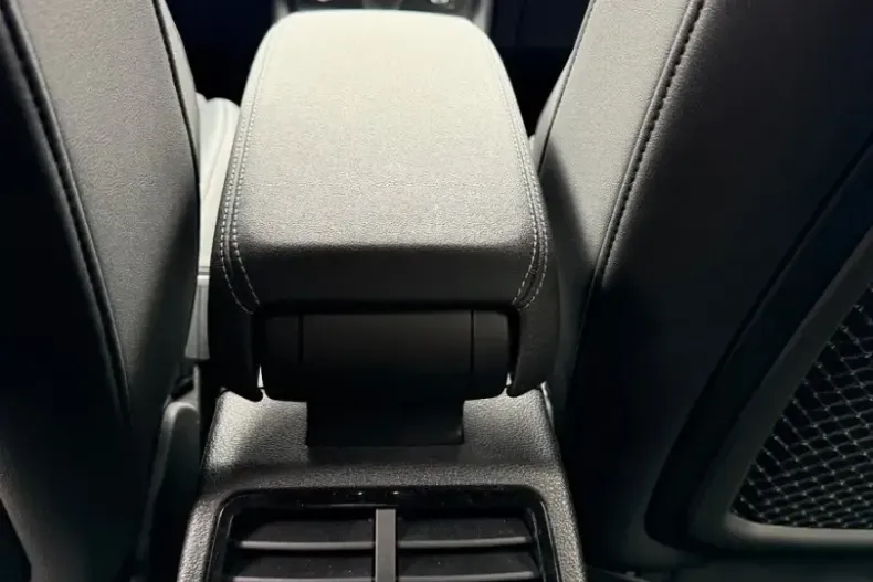 Audi Q3 din 2025 cu 14.700 km - oferta AUD213985 - foto 23