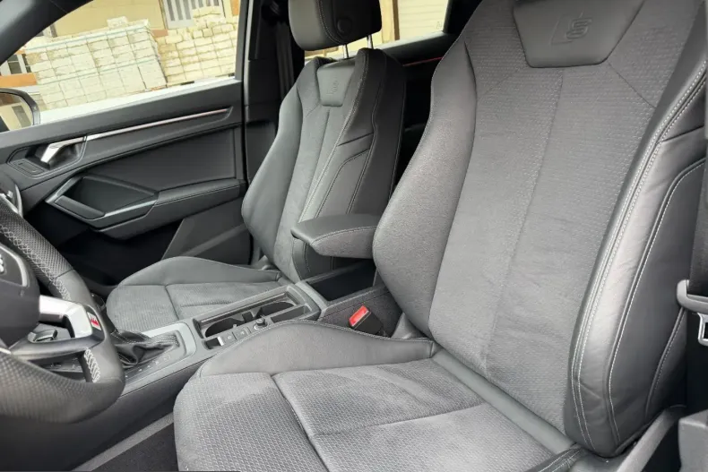 Audi Q3 din 2025 cu 14.700 km - oferta AUD213985 - foto 27