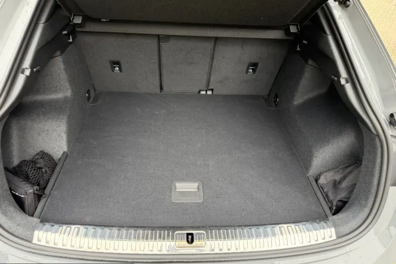Audi Q3 din 2025 cu 14.700 km - oferta AUD213985 - foto 29