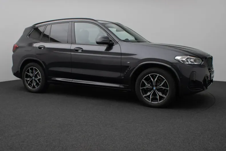BMW X3 (Seria X) din 2025 cu 15.598 km - oferta BMW213988 - foto 4