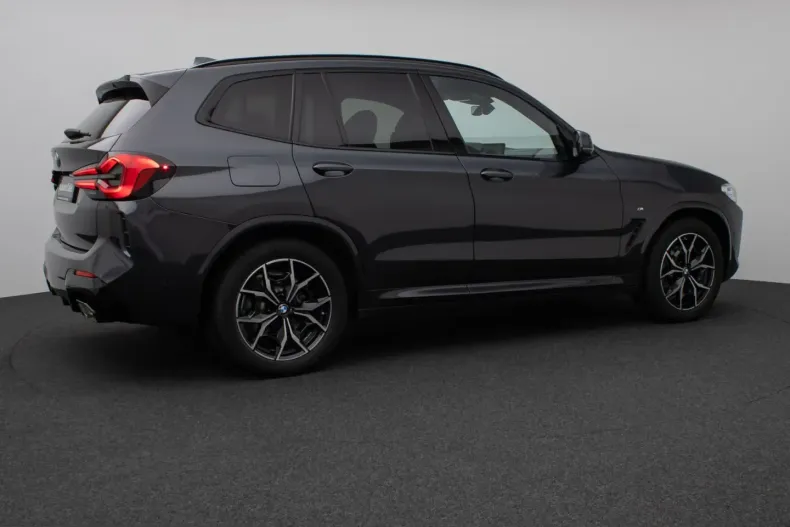 BMW X3 (Seria X) din 2025 cu 15.598 km - oferta BMW213988 - foto 6