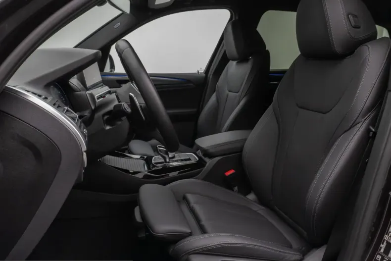 BMW X3 (Seria X) din 2025 cu 15.598 km - oferta BMW213988 - foto 33