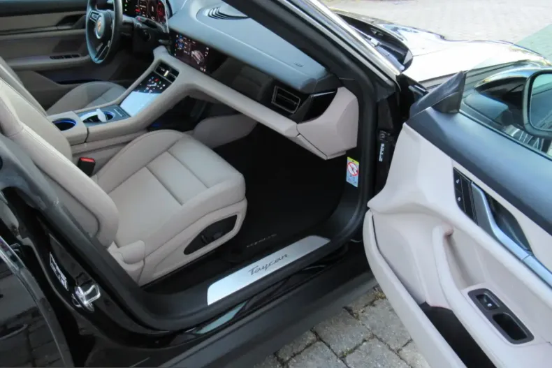 Porsche Taycan din 2024 cu 4.000 km - oferta POR213989 - foto 17