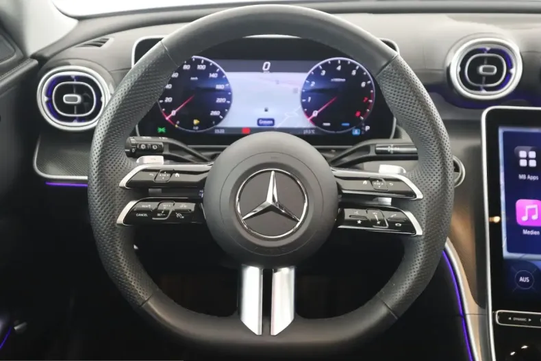 Mercedes-Benz C 300 (Clasa C) din 2025 cu 10.688 km - oferta MER213990 - foto 11