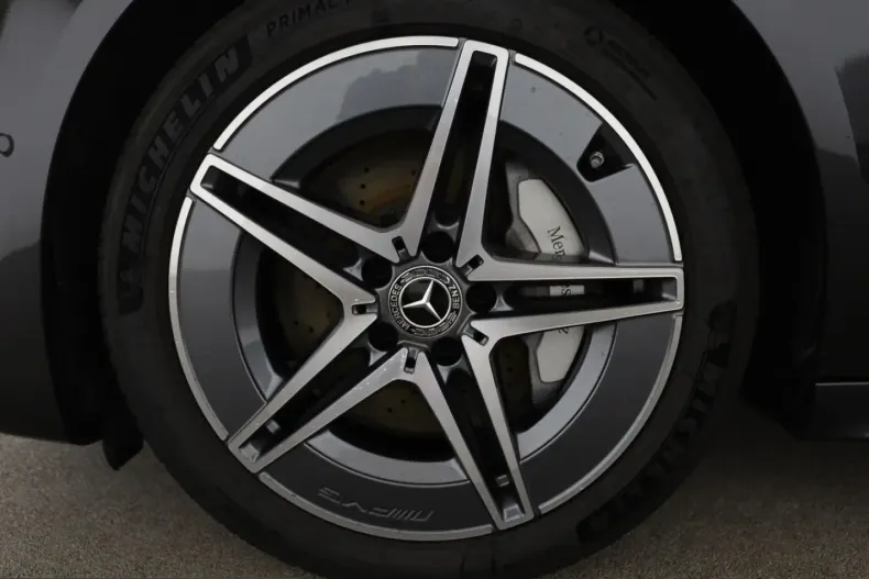 Mercedes-Benz C 300 (Clasa C) din 2025 cu 10.688 km - oferta MER213990 - foto 16