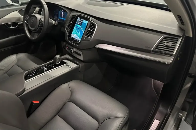 Volvo XC90 din 2024 cu 15.000 km - oferta VOL213992 - foto 10