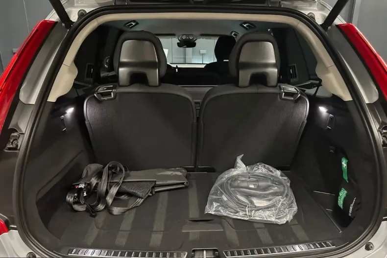 Volvo XC90 din 2024 cu 15.000 km - oferta VOL213992 - foto 25