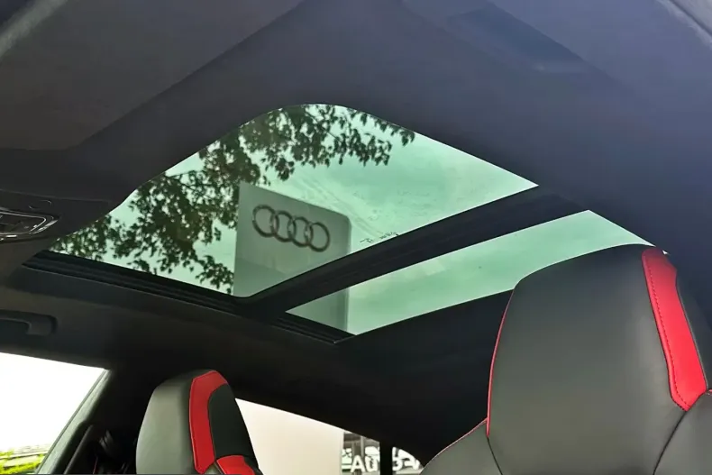 Audi RSQ8 din 2025 cu 6.690 km - oferta AUD213996 - foto 18