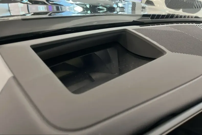 BMW 530 (Seria 5) din 2024 cu 23.095 km - oferta BMW213998 - foto 18