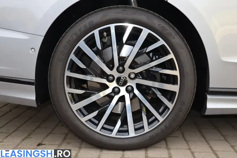 Audi A8 din 2025 cu 8.000 km - oferta AUD214012 - foto 12