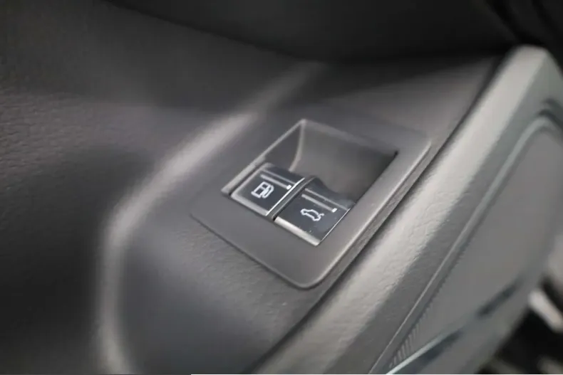 Audi A8 din 2024 cu 6.044 km - oferta AUD214017 - foto 11