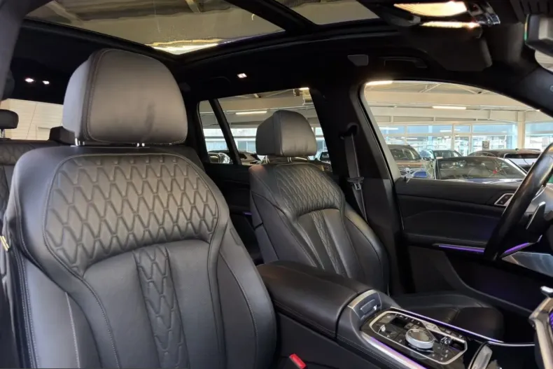 BMW X7 (Seria X) din 2023 cu 82.808 km - oferta BMW214019 - foto 17