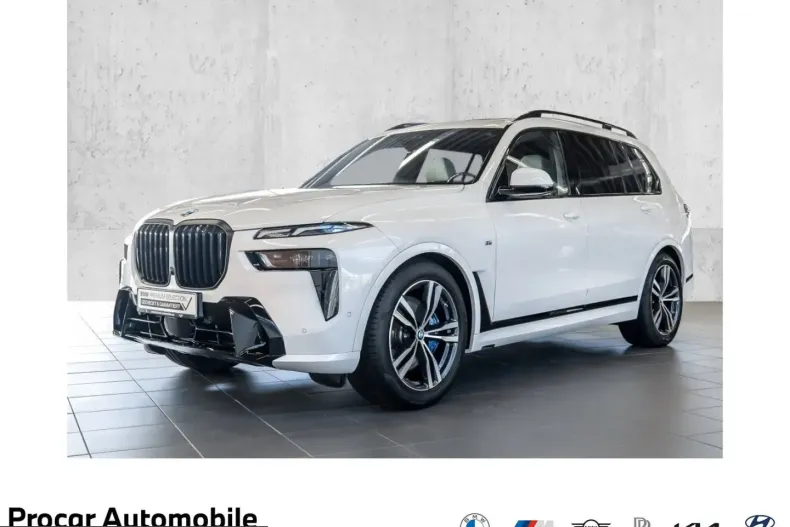 BMW X7 (Seria X) din 2023 cu 32.293 km - oferta BMW214020 - foto 1