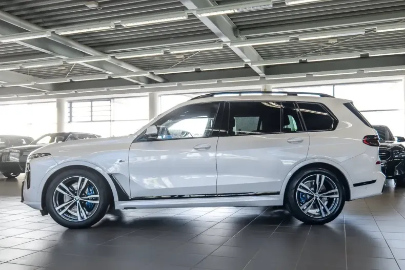 BMW X7 (Seria X) din 2023 cu 32.293 km - oferta BMW214020 - foto 9