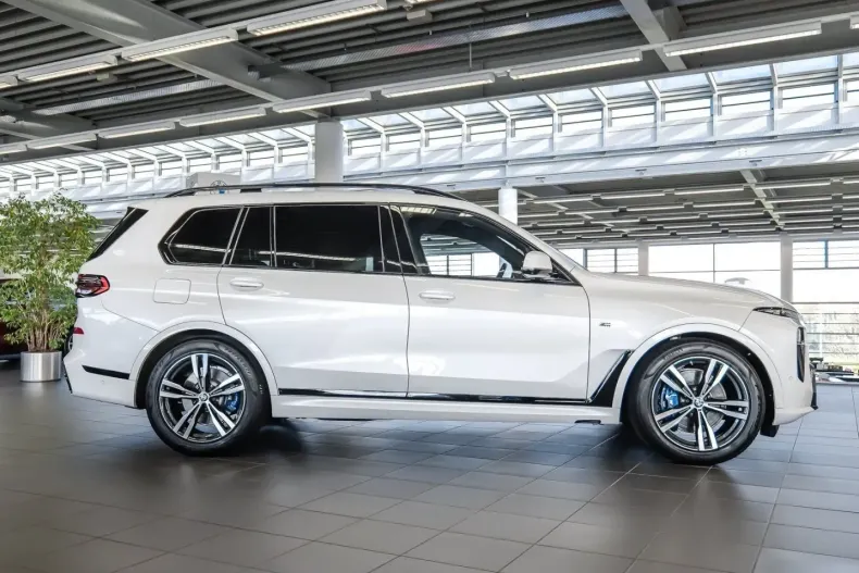 BMW X7 (Seria X) din 2023 cu 32.293 km - oferta BMW214020 - foto 10