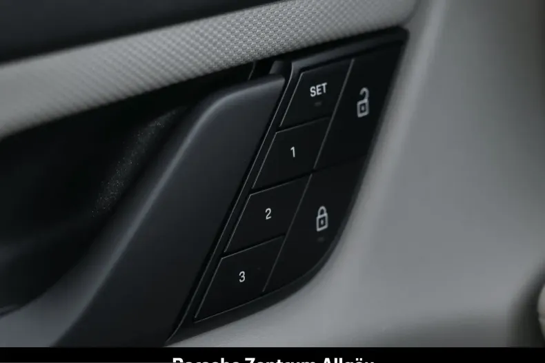 Porsche Taycan din 2022 cu 21.100 km - oferta POR214022 - foto 22