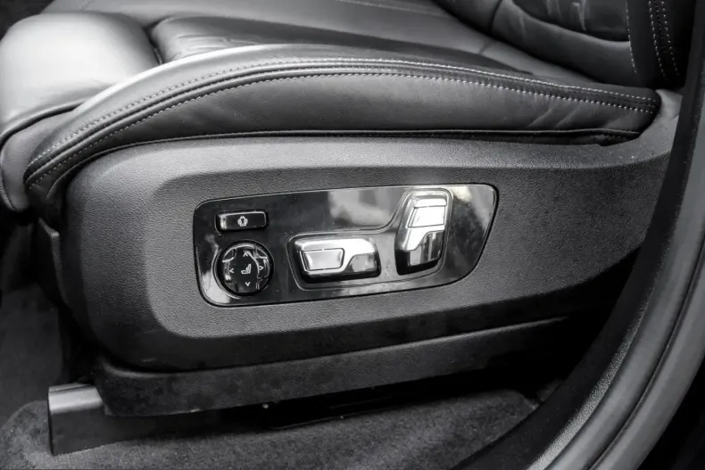 BMW X7 (Seria X) din 2023 cu 91.971 km - oferta BMW214024 - foto 13