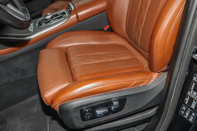 BMW X7 (Seria X) din 2023 cu 88.195 km - oferta BMW214026 - foto 22