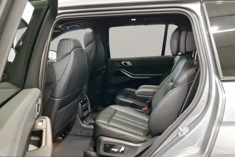 BMW X7 (Seria X) din 2023 cu 57.871 km - oferta BMW214028 - foto 6