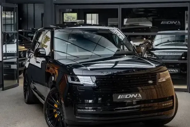 Land Rover Range Rover din 2025 cu 7.563 km - oferta LAN214031 - foto 2