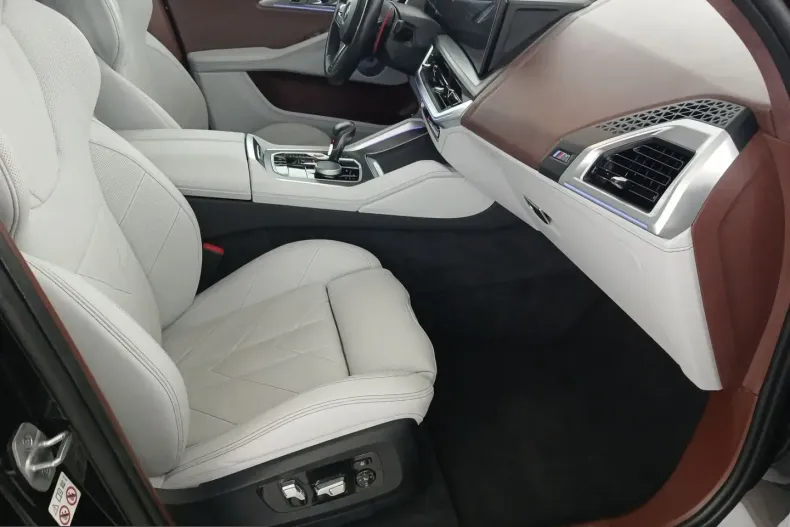 BMW XM (Seria X) din 2023 cu 60.579 km - oferta BMW214032 - foto 8