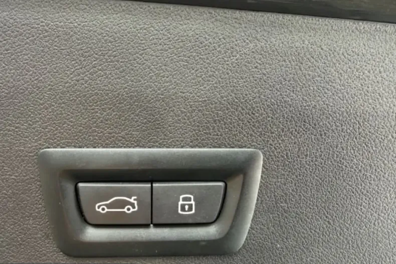 BMW XM (Seria X) din 2023 cu 39.457 km - oferta BMW214034 - foto 18