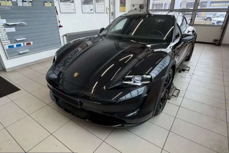 Porsche Taycan din 2022 cu 90.636 km - oferta POR214039 - foto 2