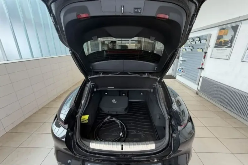 Porsche Taycan din 2022 cu 90.636 km - oferta POR214039 - foto 5