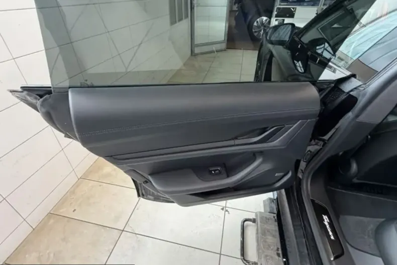 Porsche Taycan din 2022 cu 90.636 km - oferta POR214039 - foto 9