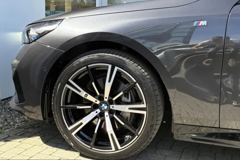 BMW 540 (Seria 5) din 2024 cu 35.255 km - oferta BMW214041 - foto 14