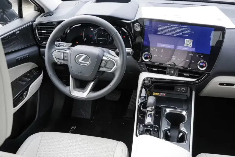 Lexus NX 350h din 2025 cu 10.000 km - oferta LEX214043 - foto 8