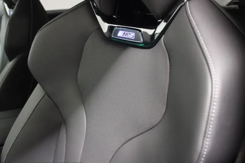 BMW M5 (Seria 5) din 2026 cu 10 km - oferta BMW214047 - foto 23
