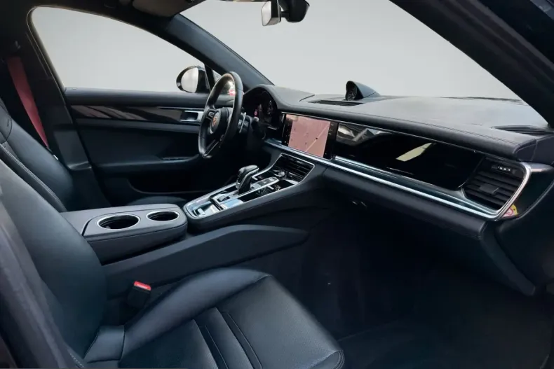 Porsche Panamera din 2022 cu 61.500 km - oferta POR214053 - foto 9