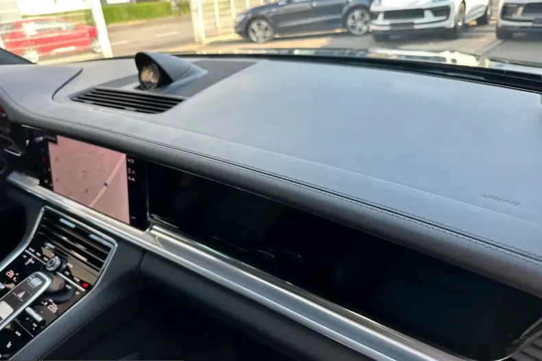 Porsche Panamera din 2022 cu 61.500 km - oferta POR214053 - foto 13