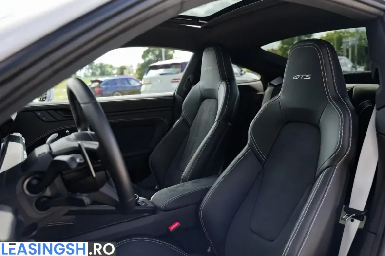 Porsche 992 din 2024 cu 14.900 km - oferta POR214057 - foto 5