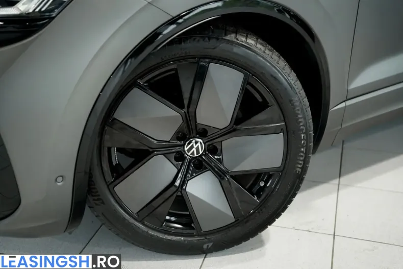 Volkswagen Touareg din 2023 cu 59.000 km - oferta VOL214061 - foto 4