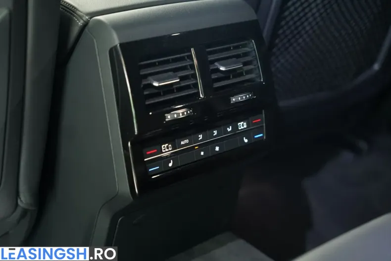 Volkswagen Touareg din 2023 cu 59.000 km - oferta VOL214061 - foto 26