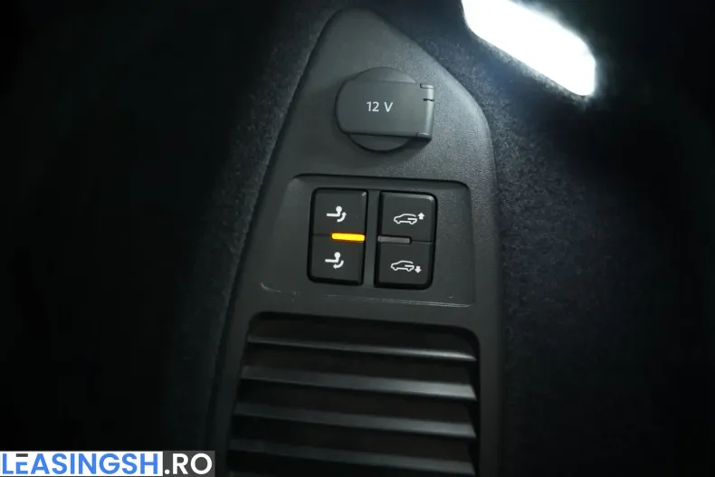 Volkswagen Touareg din 2023 cu 59.000 km - oferta VOL214061 - foto 49