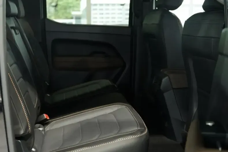 Volkswagen Amarok din 2023 cu 18.000 km - oferta VOL214063 - foto 23