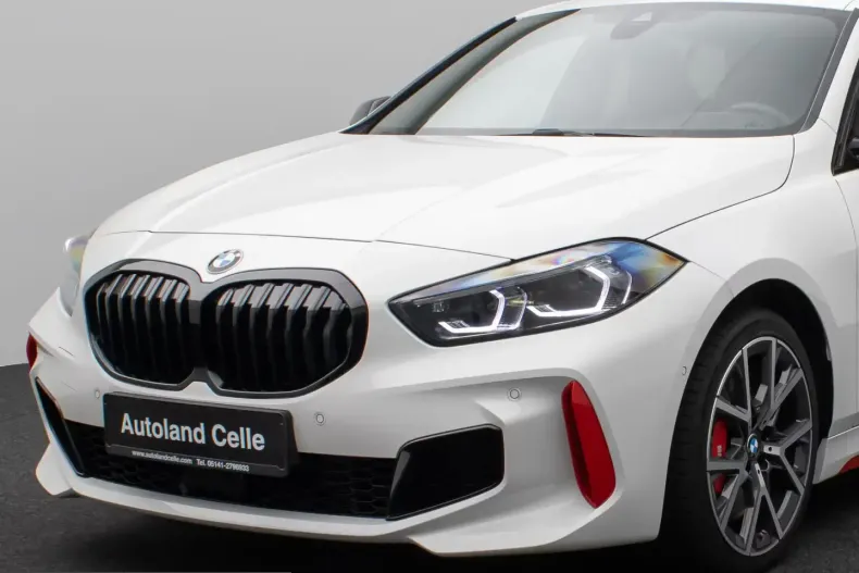 BMW 128ti (Seria 1) din 2024 cu 11.505 km - oferta BMW214065 - foto 1