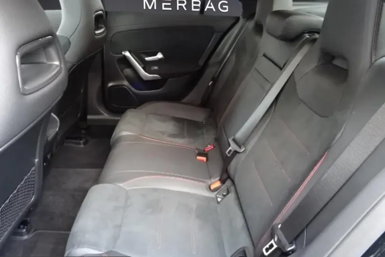 Mercedes-Benz CLA 220 (Clasa CLA) din 2025 cu 6.080 km - oferta MER214070 - foto 10