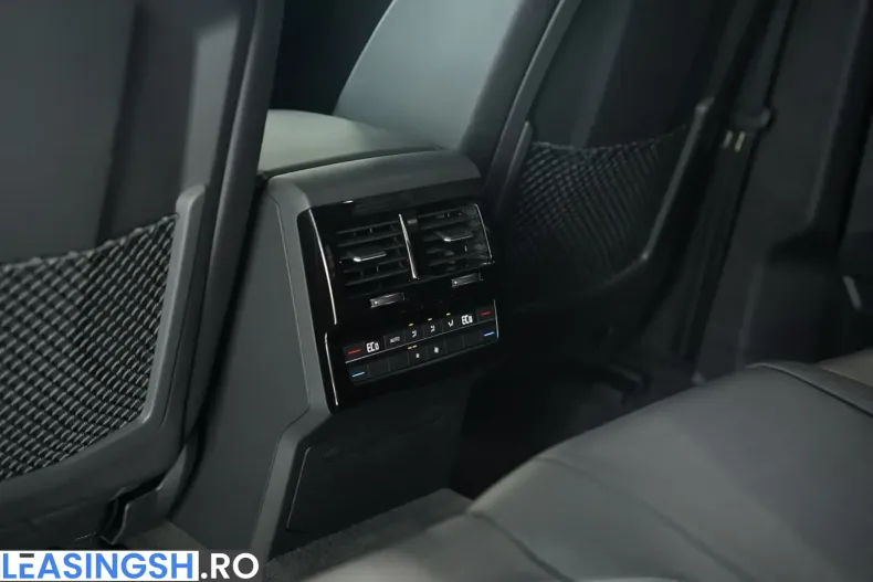 Volkswagen Touareg din 2024 cu 85.000 km - oferta VOL214072 - foto 23