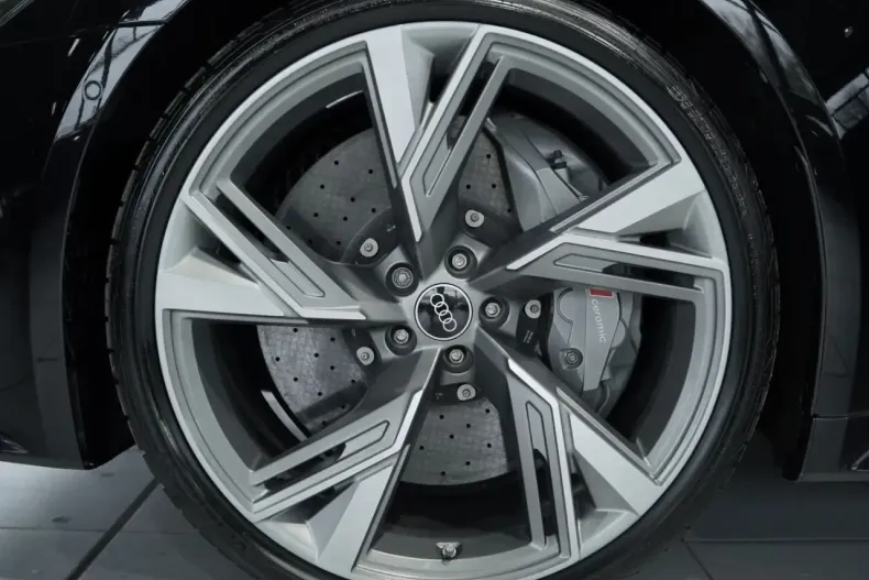 Audi RS6 din 2021 cu 79.000 km - oferta AUD214077 - foto 12