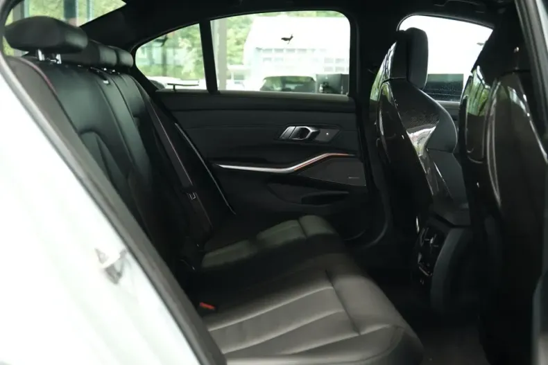 BMW M3 (Seria 3) din 2021 cu 45.000 km - oferta BMW214078 - foto 25