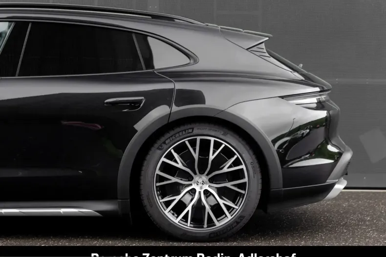 Porsche Taycan din 2024 cu 28.006 km - oferta POR214079 - foto 16